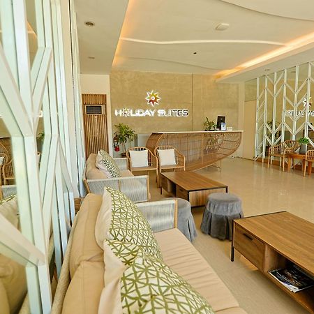 Holiday Suites Puerto Princesa Exterior photo