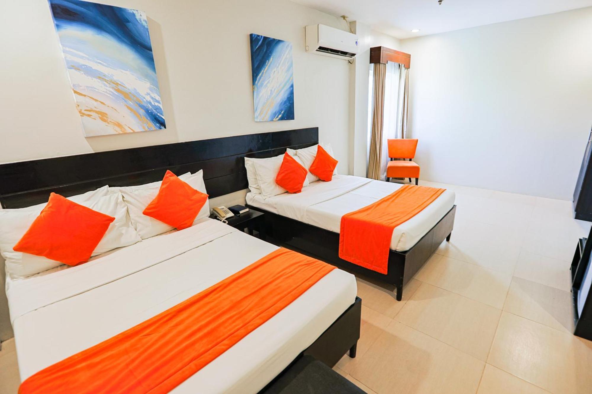 Holiday Suites Puerto Princesa Exterior photo